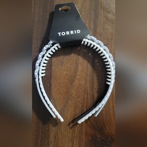 Torrid Elegant 3 Multi Pack White/Black/Grey Hairband Set, New In Package